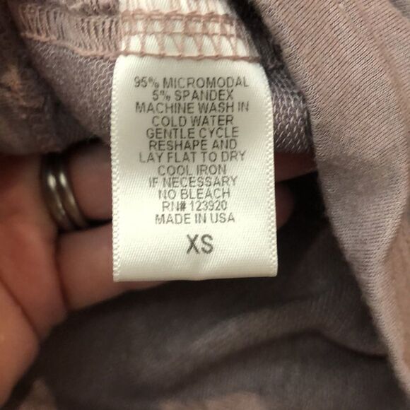 Antonio Melani Spellbound 3/4 length sleeve Top - Picture 10 of 10